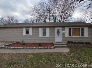 403 N Chestnut St, Eldon, MO 65026