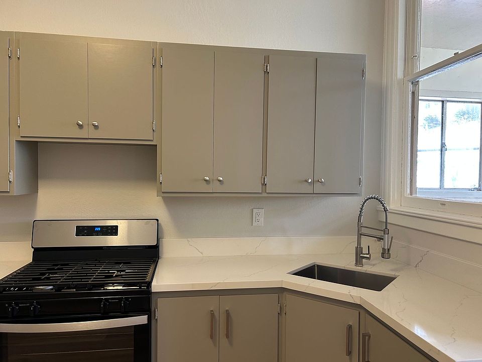 1st image of 2960-2966 California St #2