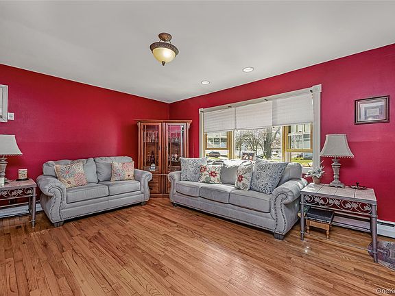 5th image of 384 S 11th Street