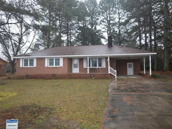 125 Booker St NW, Pikeville, NC 27863