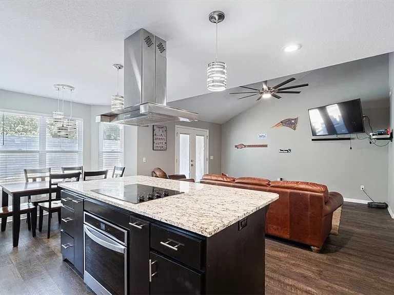 135 S Pinyon Point — Photo 5
