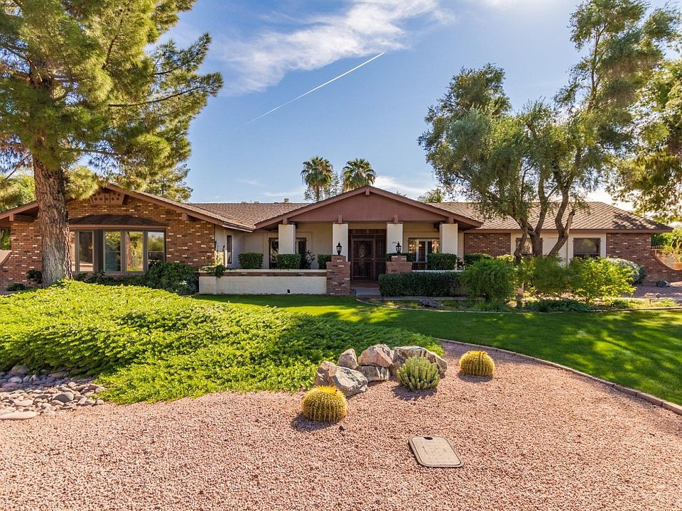 Front - Professional Landscaping