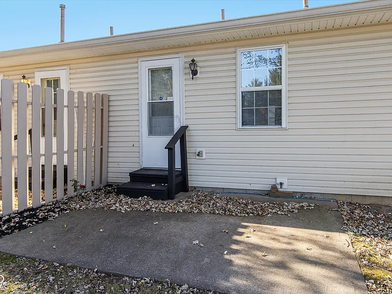 2099 Galaxy Dr — Photo 20