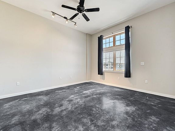 4th image of 2235 E 6th St APT 402