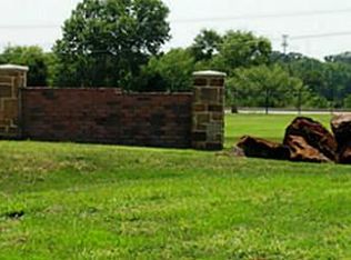 2206 Springmere Dr, Arlington, TX 76012