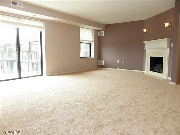 4th image of 800 Brick Mill Run APT 612