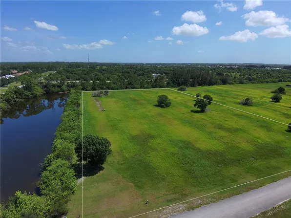 8160 White Fences Ln, Vero Beach, FL 32968