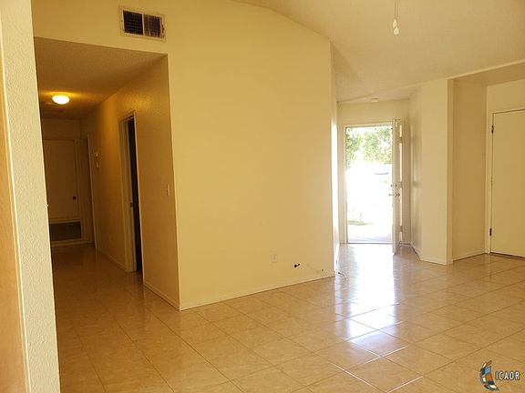 5th image of 170 Trail Creek Dr