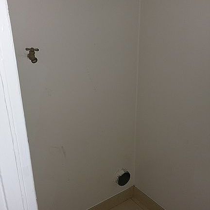 Back Unit - Laundry Room