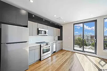 948 New York Avenue, #6L