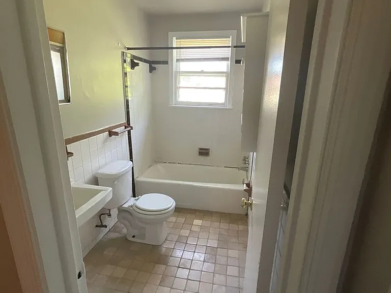 7919 Redmon Rd — Photo 13