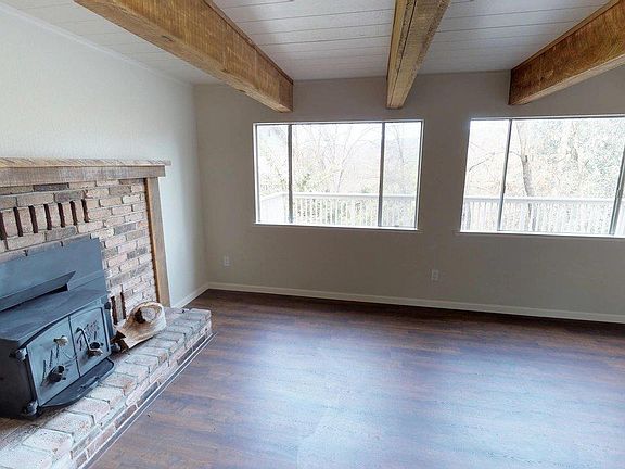 5th image of 21425 Green Oaks Ct