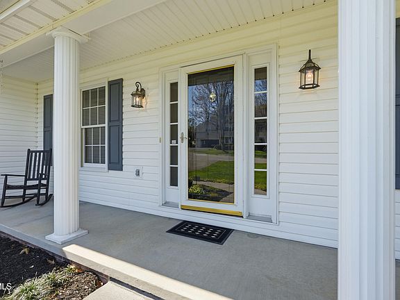 5th image of 4105 Sioux Dr