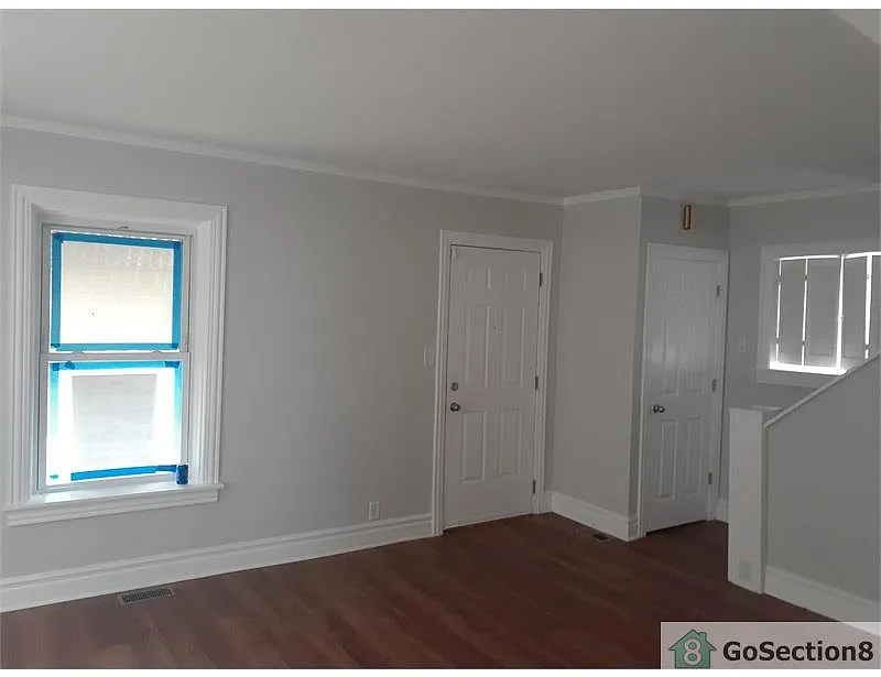 8849 S Wabash Ave photo 1
