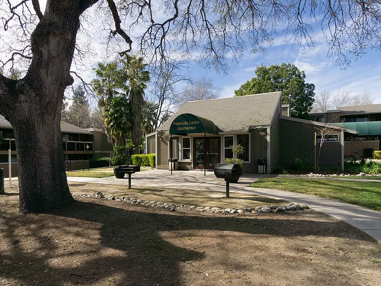 Fountain Grove — Photo 16