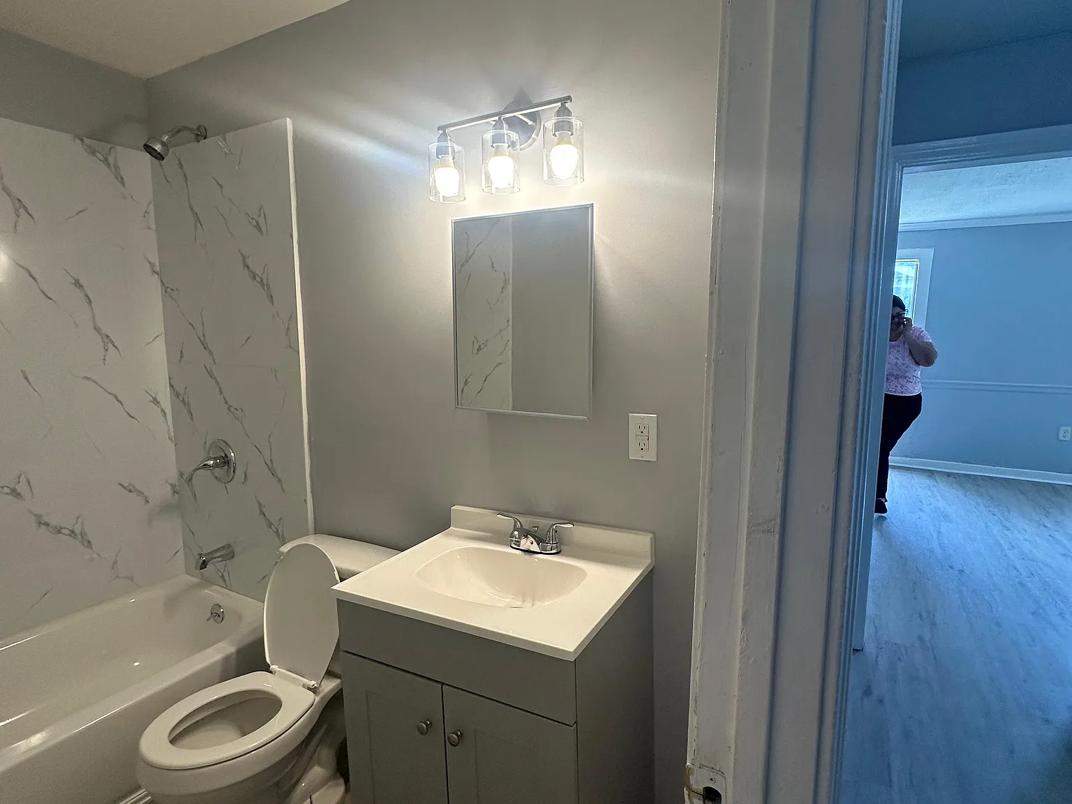 3 bed, 1200 sqft, $1,000 — Photo 3
