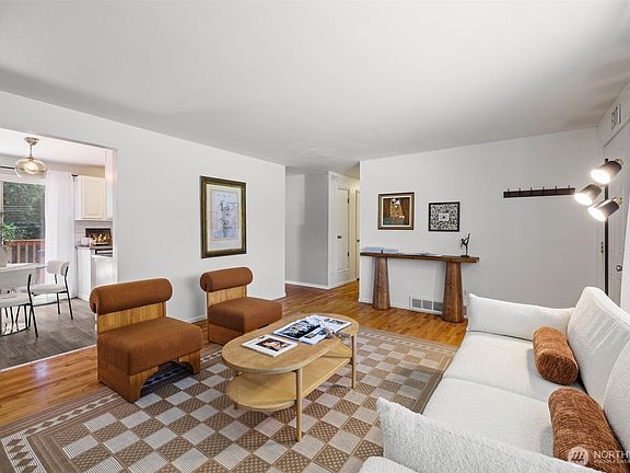 5th image of 30108 2nd Avenue SW
