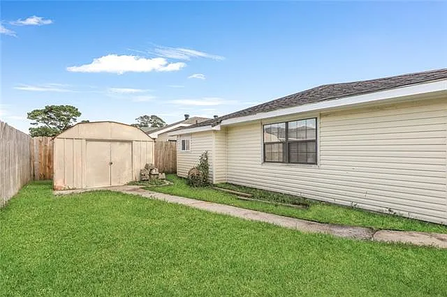 5200 Timber Crest Dr — Photo 11
