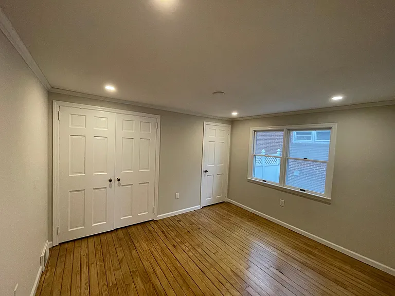 819 Rosewood Ave — Photo 12