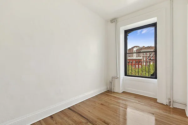 Rented by Compass | media 4