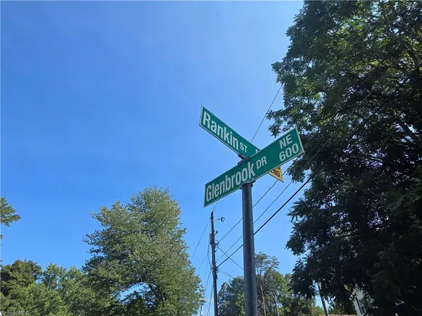 635 Glenbrook Dr, Winston Salem, NC 27101