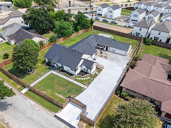 3rd image of 5032 Madalyn Ln