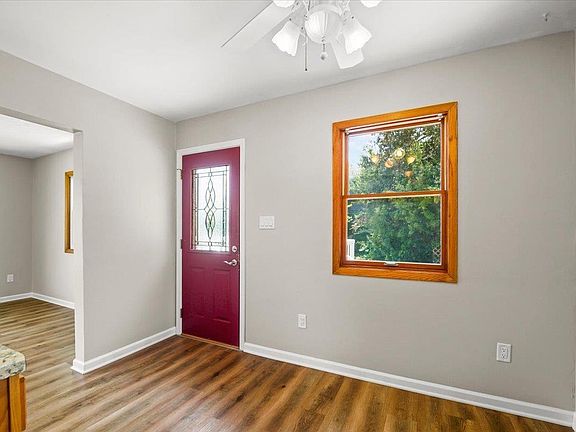 3rd image of 2708 Fairlane Ave
