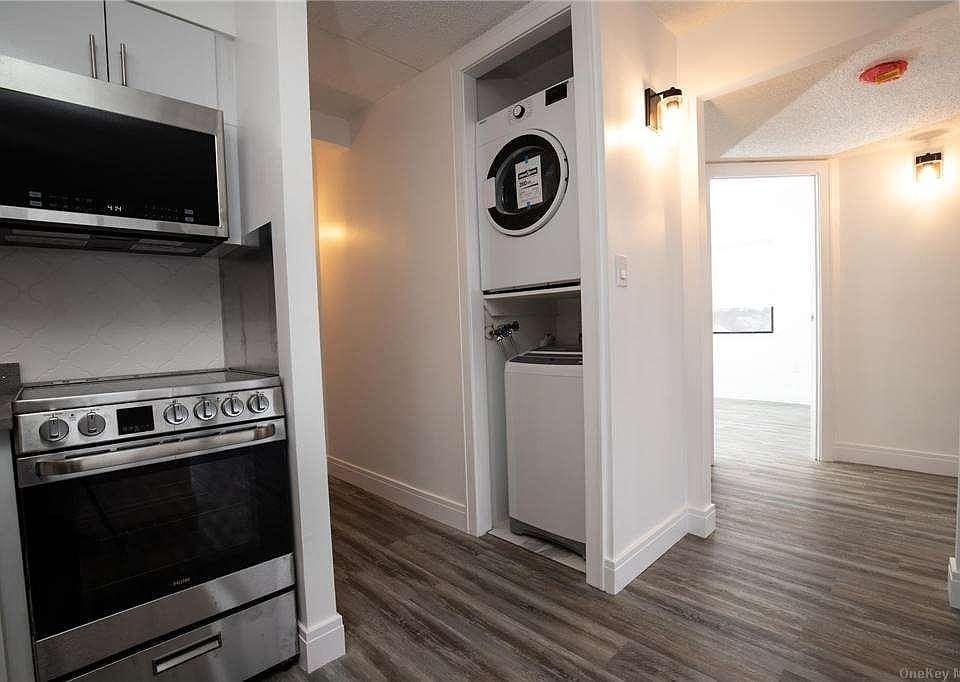 1st image of 142 Main St APT 4C