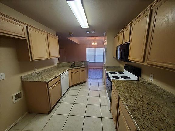 4th image of 1029 Glencrest Dr