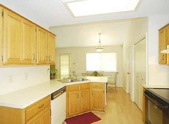 3rd image of 1750 Glencairn Ln