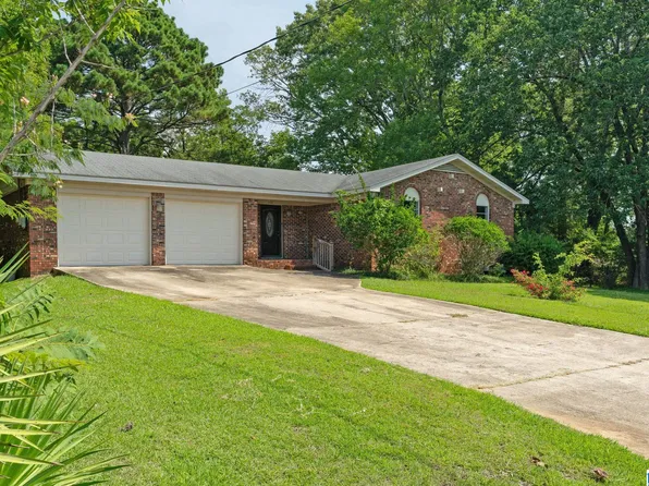 308 1st Pl, Pleasant Grove, AL 35127