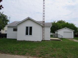 312 Wadsworth St, East Tawas, MI 48730