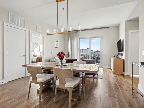 214 Hunt St #710, Durham, NC 27701