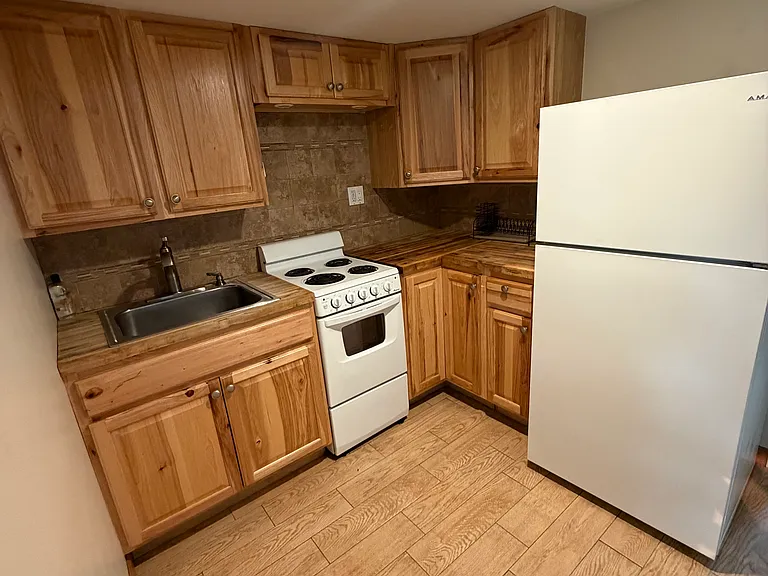 136 Hiro Ln — Photo 7