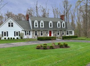 14612 River Glen Dr, Novelty, OH 44072