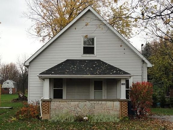 2nd image of 1334 Magnolia Ave