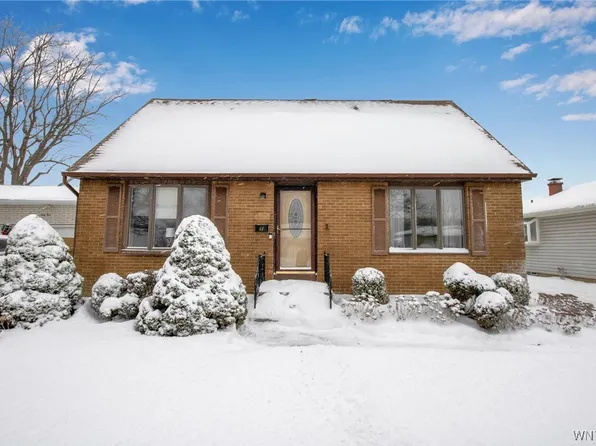 41 Dartwood Dr, Cheektowaga, NY 14227