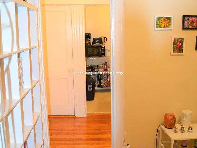 64 Woodstock Ave #4 — Photo 16