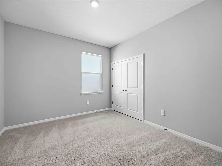 5719 Woodland Sage Dr — Photo 32