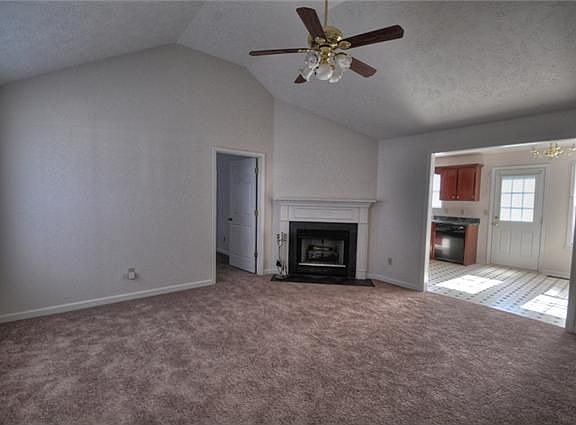 3rd image of 3346 Moorewood Dr