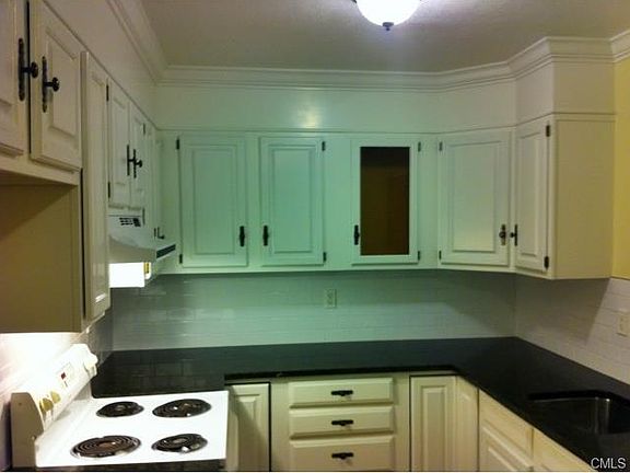 3rd image of 53 Ameridge Dr