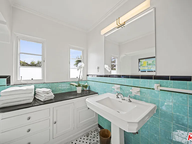 837 N Harper Ave — Photo 28
