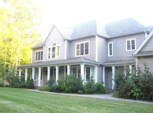 1 Manor Forest Cir, Charlton, MA 01507