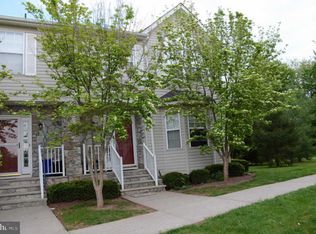 25 Edith Dr #2225, Somerset, NJ 08873