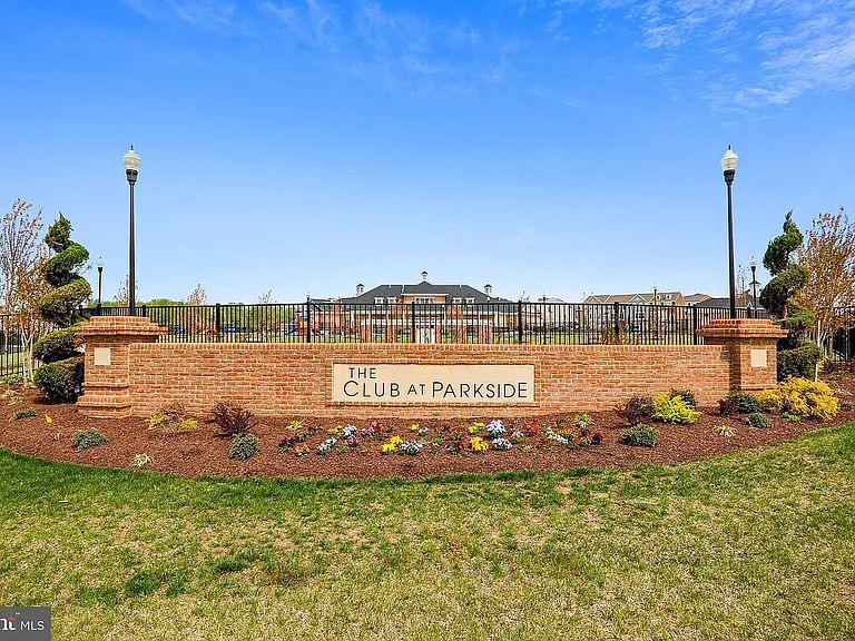 4901 Forest Pines Dr — Photo 46