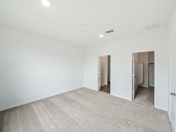 5th image of 16741 Oak Bough Dr
