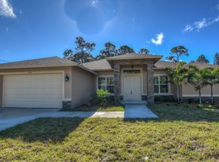 1562 SW Tiskilwa Ave, Port Saint Lucie, FL 34953