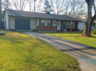 5402 Rothermere Dr, Fort Wayne, IN 46835