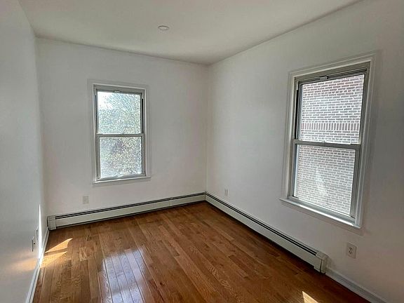 4th image of 5995 58th Ave Floor 2
