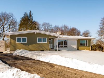 1 Barway Ln, Cumberland, RI, 02864